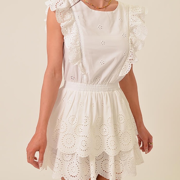 STEVE MADDEN Jayda Eyelet White Cotton Spring Summer Resort Mini Dress SZ M MED - Picture 2 of 7